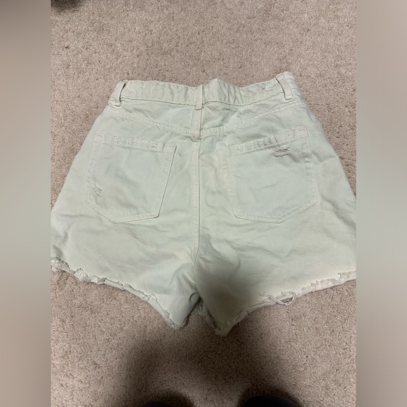 Zara Dad Shorts - Picture 5 of 6
